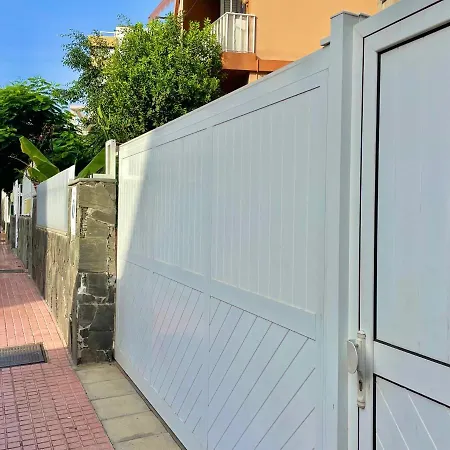 Brisas 1 By Sunhousescanarias Apartamento *
